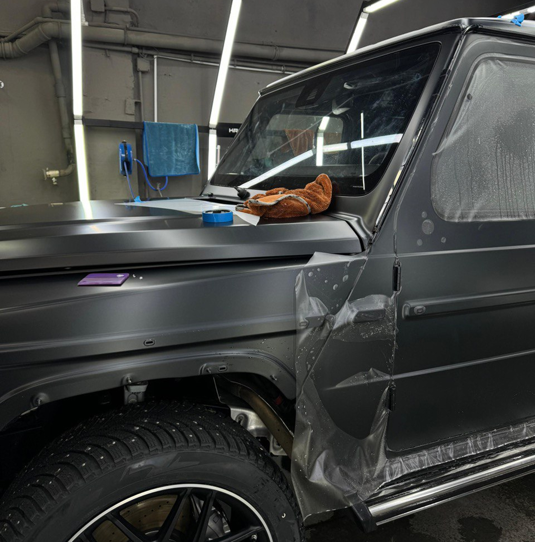 Полная оклейка в матовый полиуретан Mercedes-Benz G-Класс 2 Оклейка пленкой Mercedes-Benz G-Класс