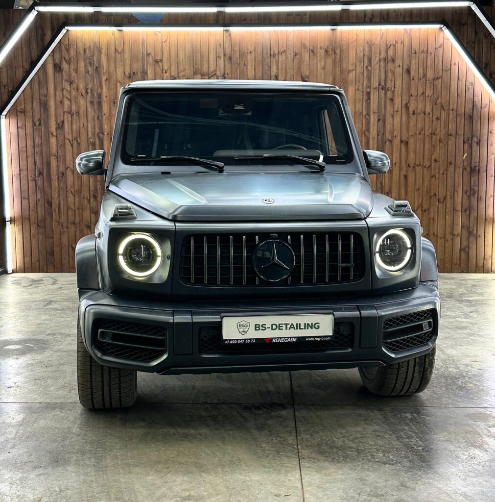 Полная оклейка в матовый полиуретан Mercedes-Benz G-Класс