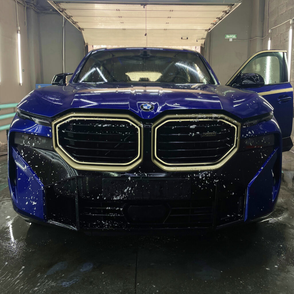 Полная оклейка полиуретановой пленкой 260 мкн BMW XM